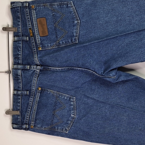 Wrangler George Strait Cowboy Cut Blue Jeans Size 38x 32 31MGSHD - Picture 10 of 16